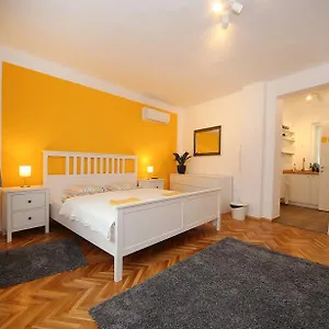 Jaderooms Apartman Eger